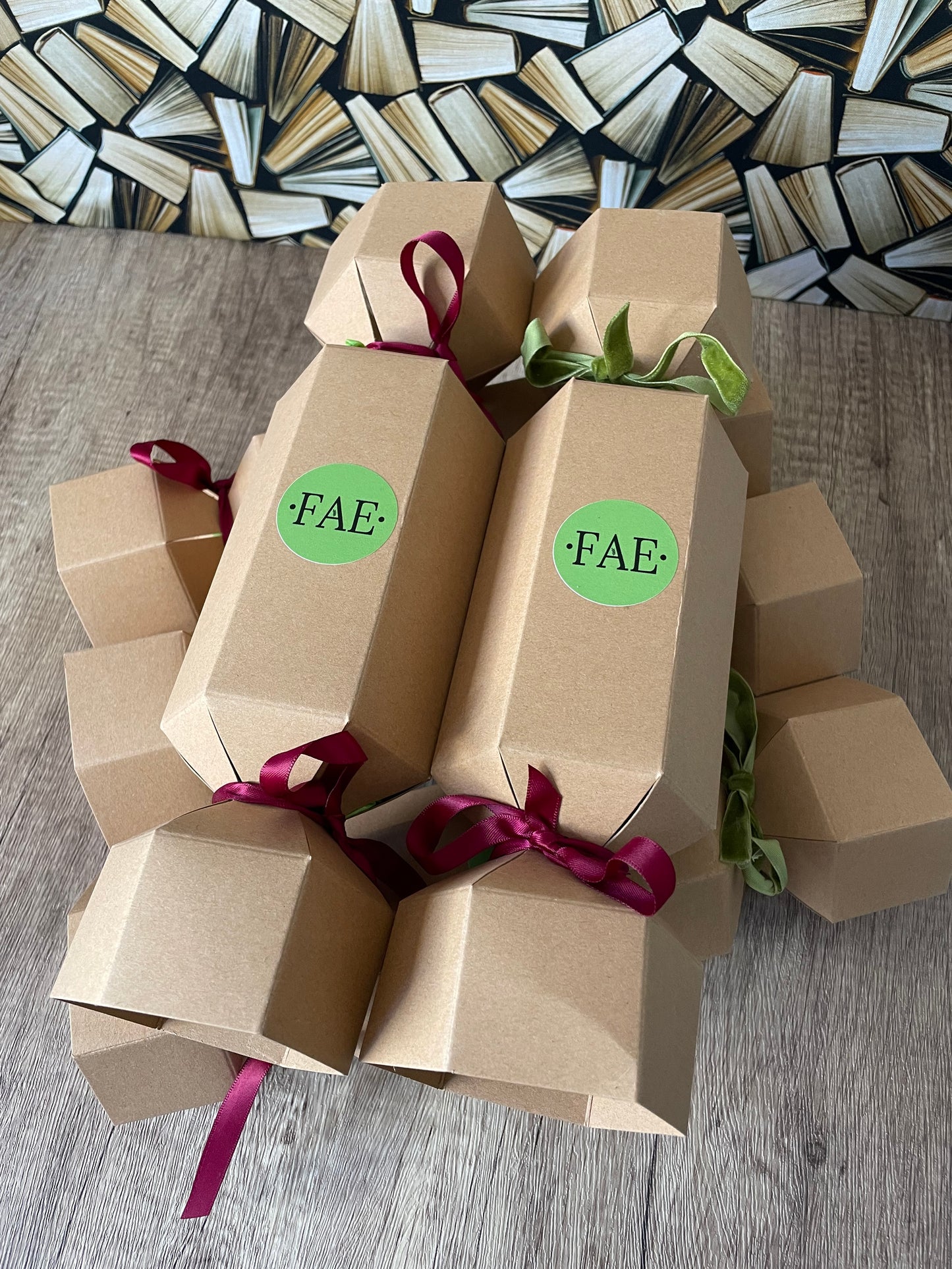 Wax Cracker Gift Set